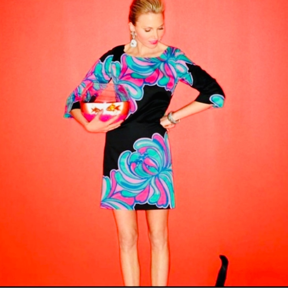 Lilly Pulitzer women's Black Shift Dress with pink and blue swirl design, Size 0